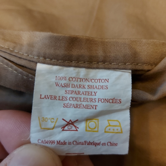 Queen Duvet Cover, 2 Shams & 2 Curtain Panels. - Picture 4 of 6